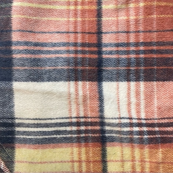 ACOA plaid shacket with oversized chest pockets, button front close blue/pink S - Picture 6 of 13